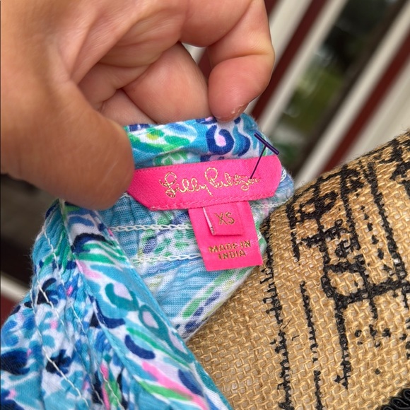 Lilly Pulitzer Blue Buttoned Sleeveless Tank Top - Picture 4 of 4